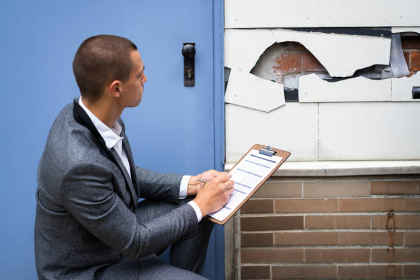 How to Prove a Property Owner Knew About a Dangerous Condition
