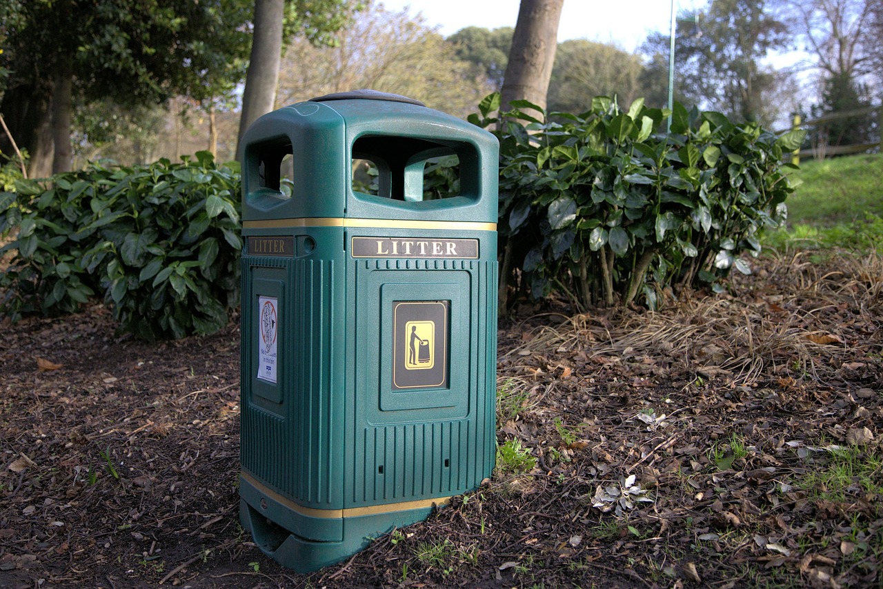 A Helpful Guide to Common Trash Bags and Bin Sizes
