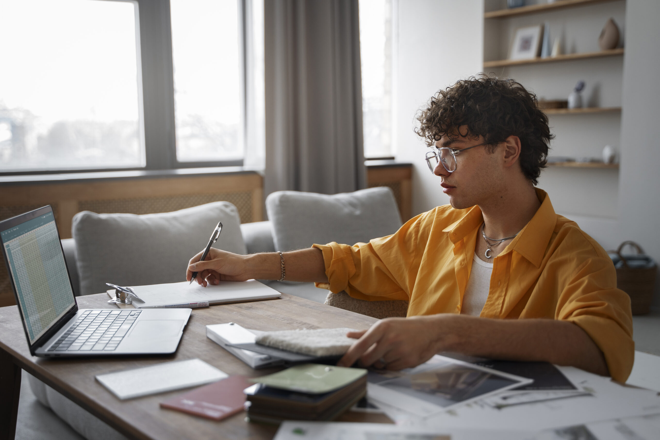 Working a Job During College: Benefits and Tradeoffs for Learners